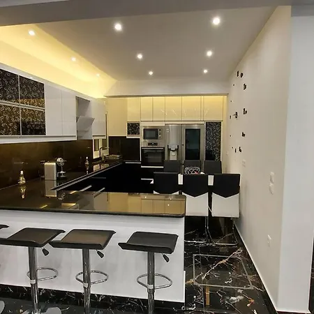 Artemisia Holiday home