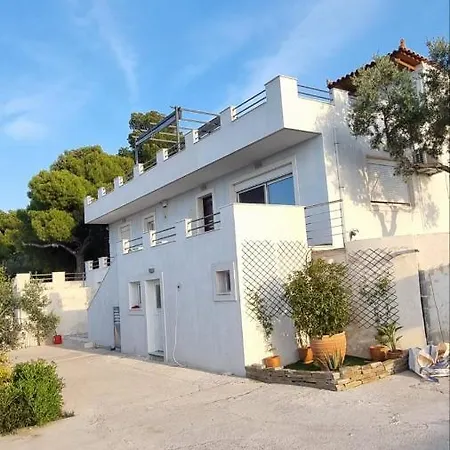 Artemisia Holiday home
